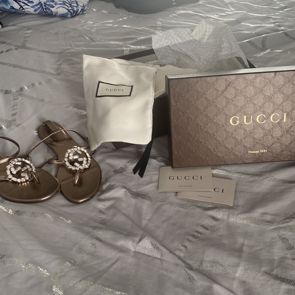 💯 Gucci    sandals - Picture 1 of 7